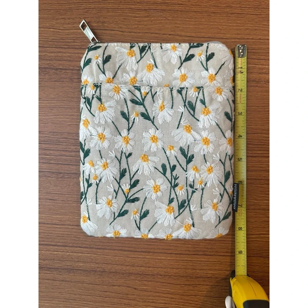 New Daisy Embroidered Tablet Case Holder